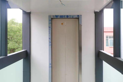 石景山某小区老楼电梯增设工程进入收尾阶段，居民“一键直达”生活指日可待